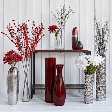 Decorate tables With Cool New Vases